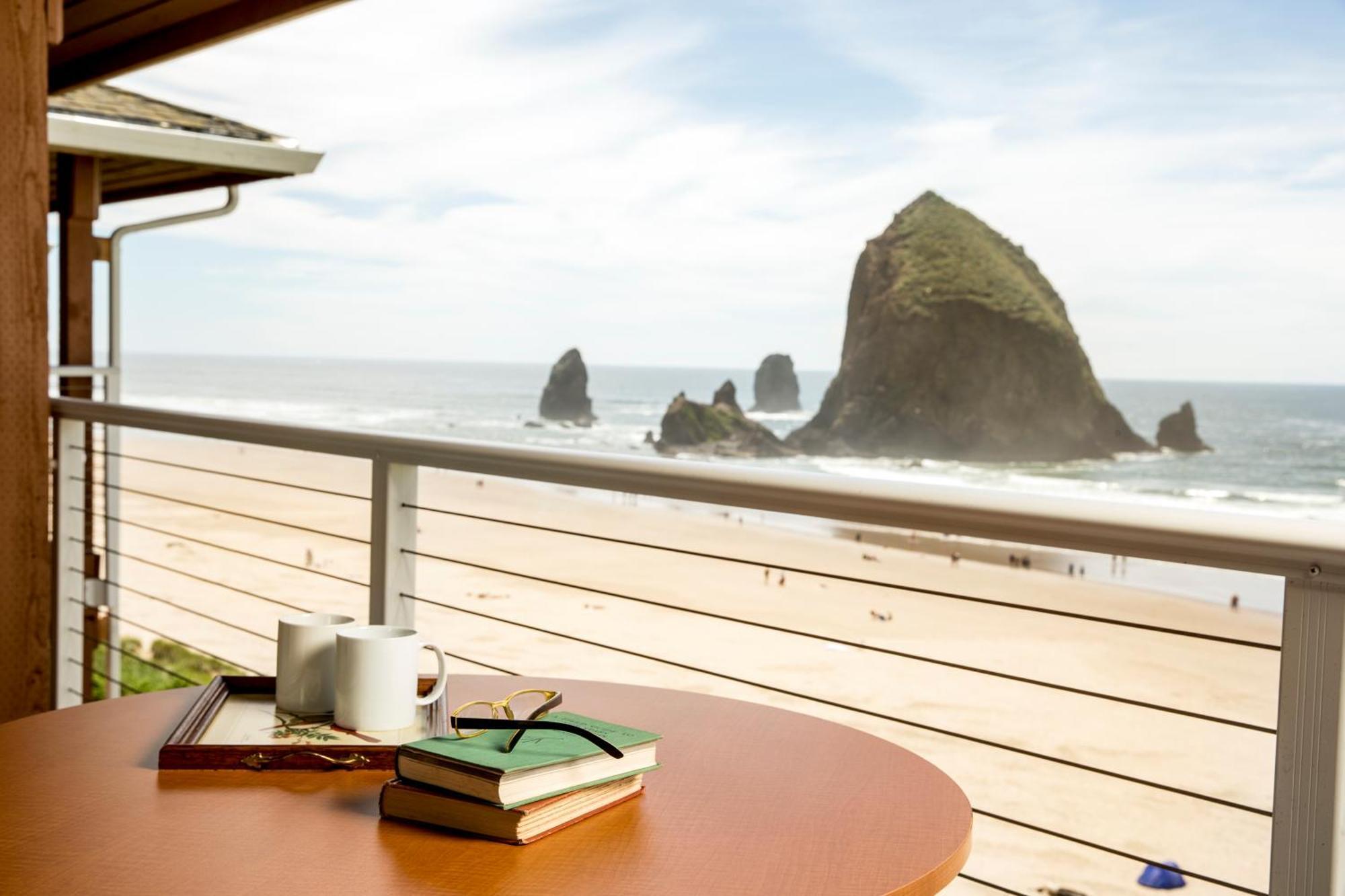 Pet Friendly Oceanfront One Bedroom Suite King/Queen Sico,892856077:JPEG