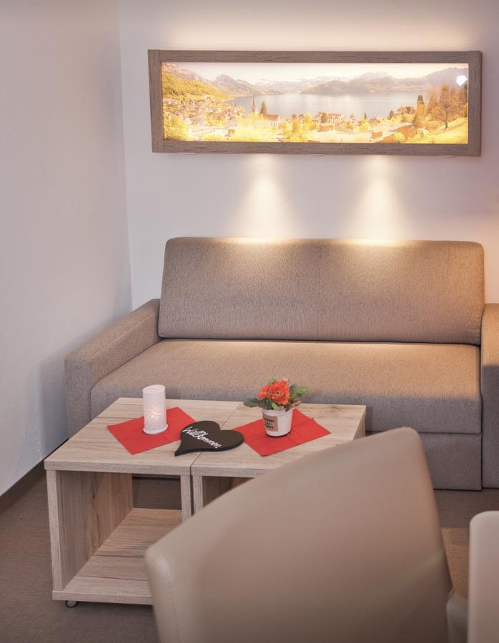 Doppelzimmer mit Balkon (2 Erwachsene + 1 Kind)
