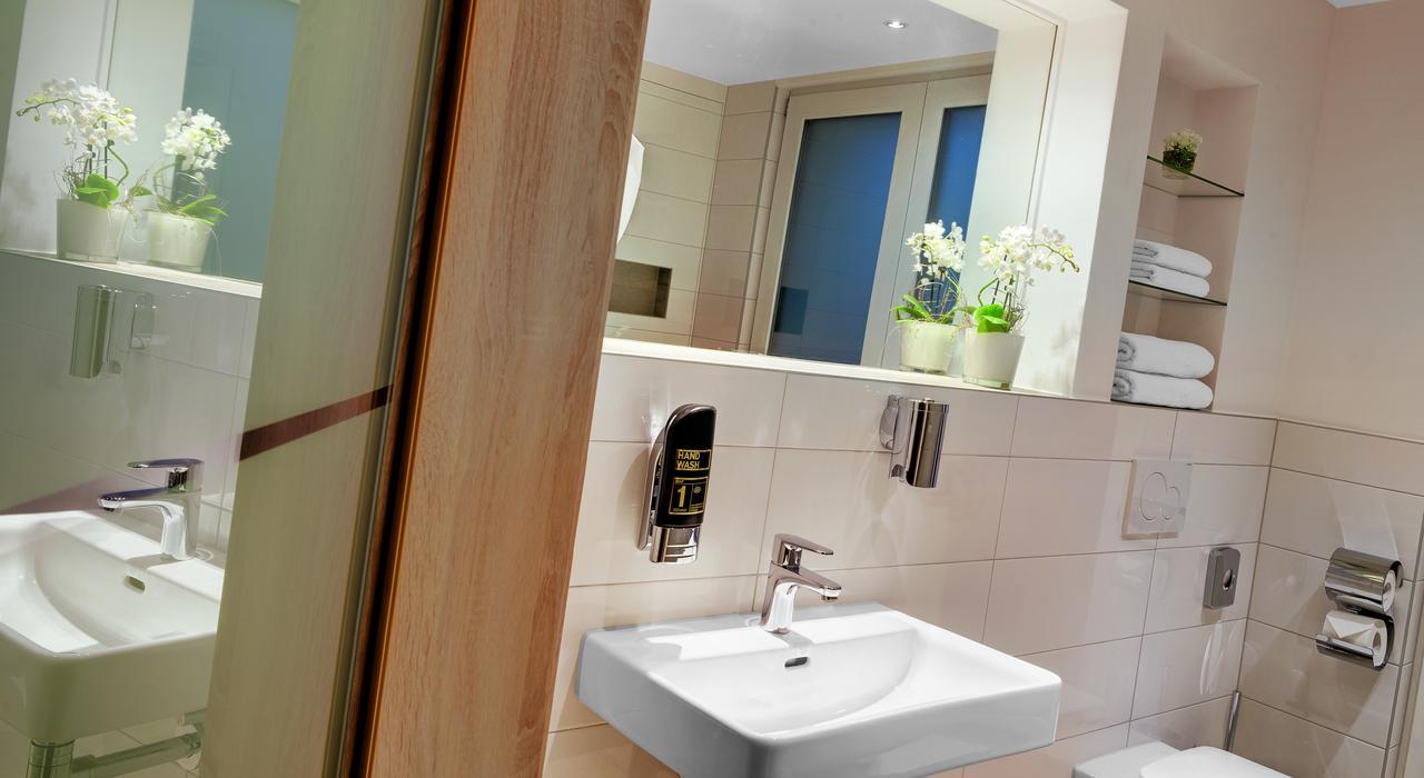 Standard Plus Doppelzimmer – ohne Aufzug