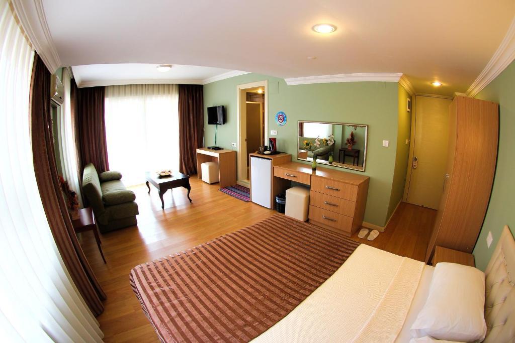 Suite (2 Volwassenen en 1 Kind)
