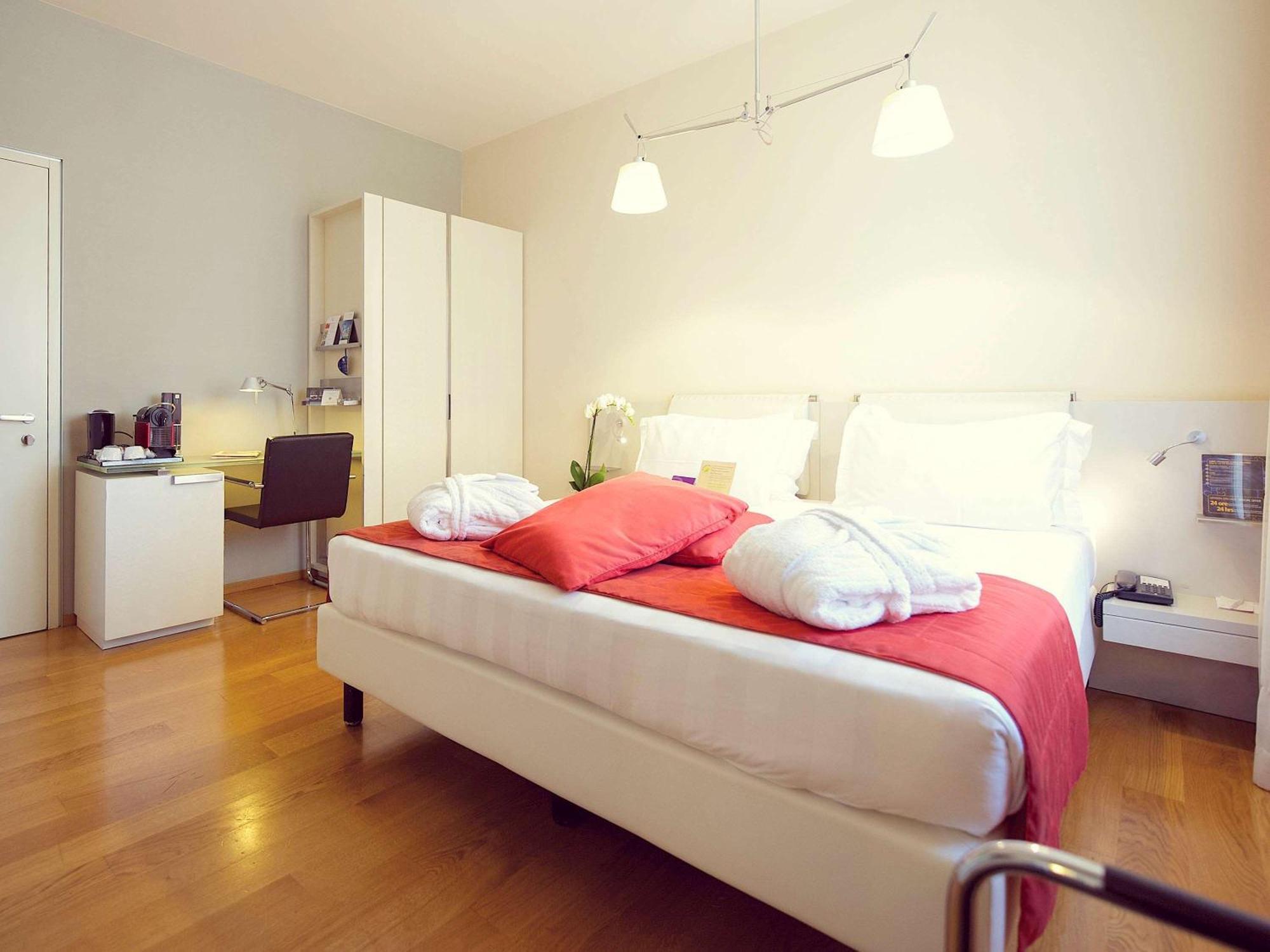 Quarto Duplo Superior com Cama King-Size