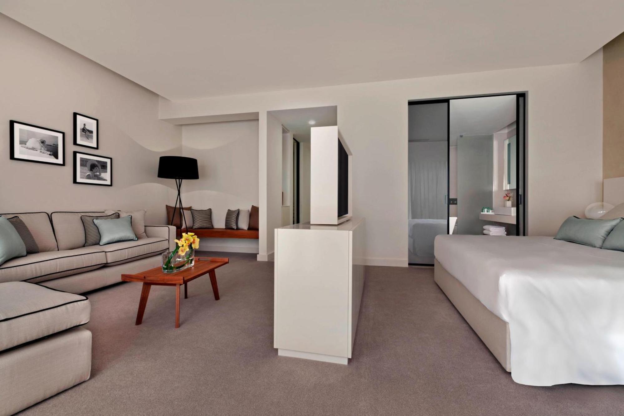 Junior Suite mit Kingsize-Bett und Terrasse