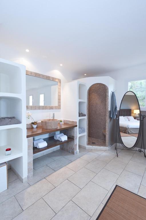Chambre Double ou Lits Jumeaux avec Terrasse - Vue sur Mer