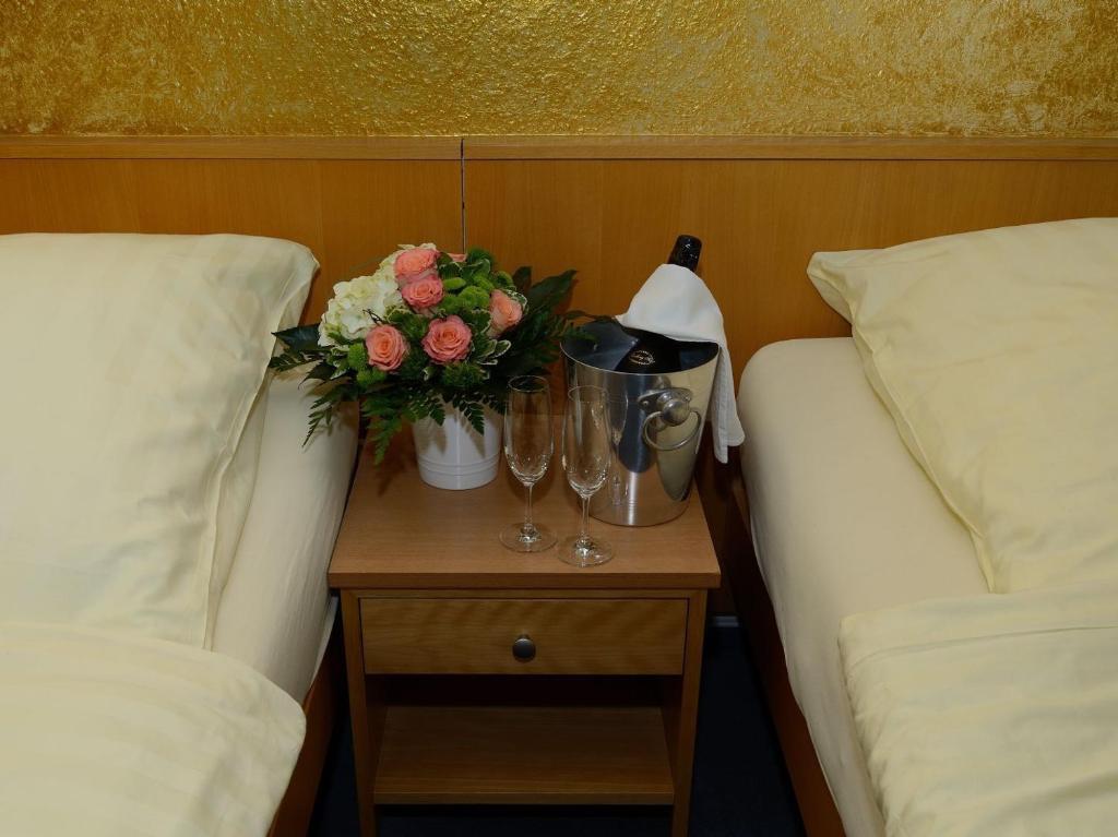 Double Room,59359255:JPEG