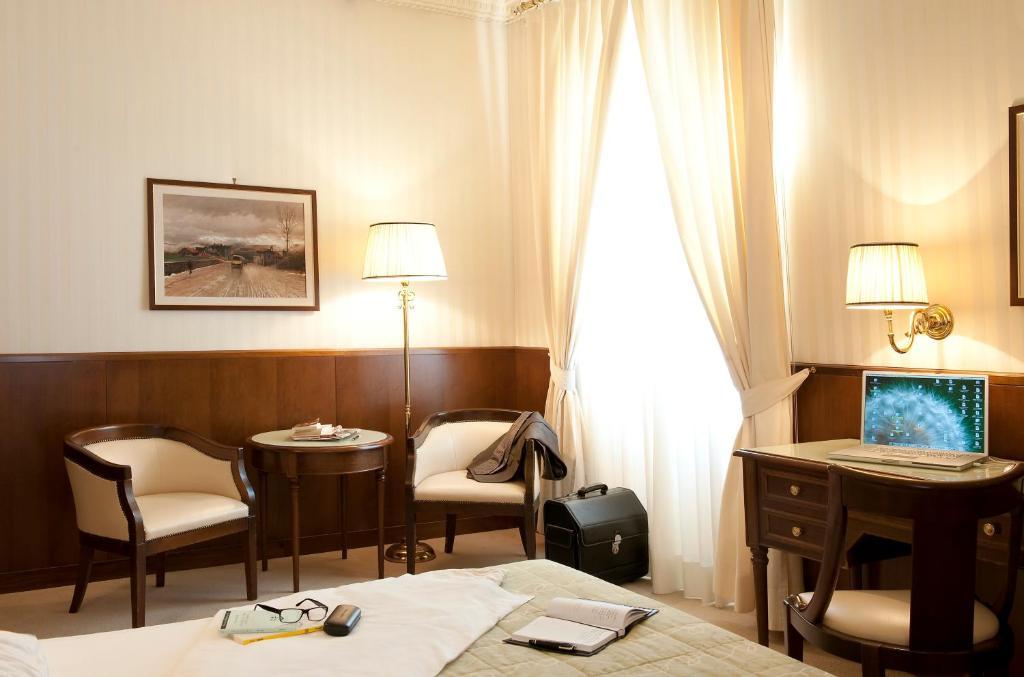 Superior Triple Room,685670163:JPEG