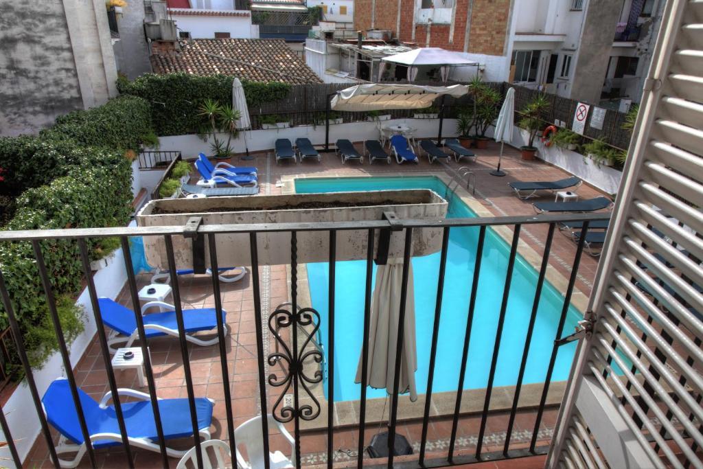 Habitación Doble con vistas a la piscina - 1 o 2 camas