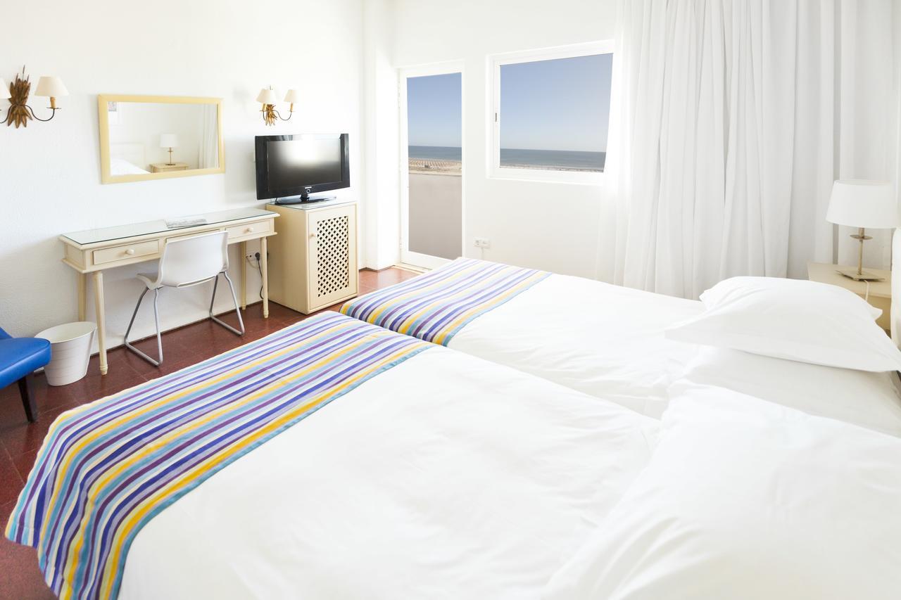 Double Room with Sea View and Balcony,696786945:JPEG