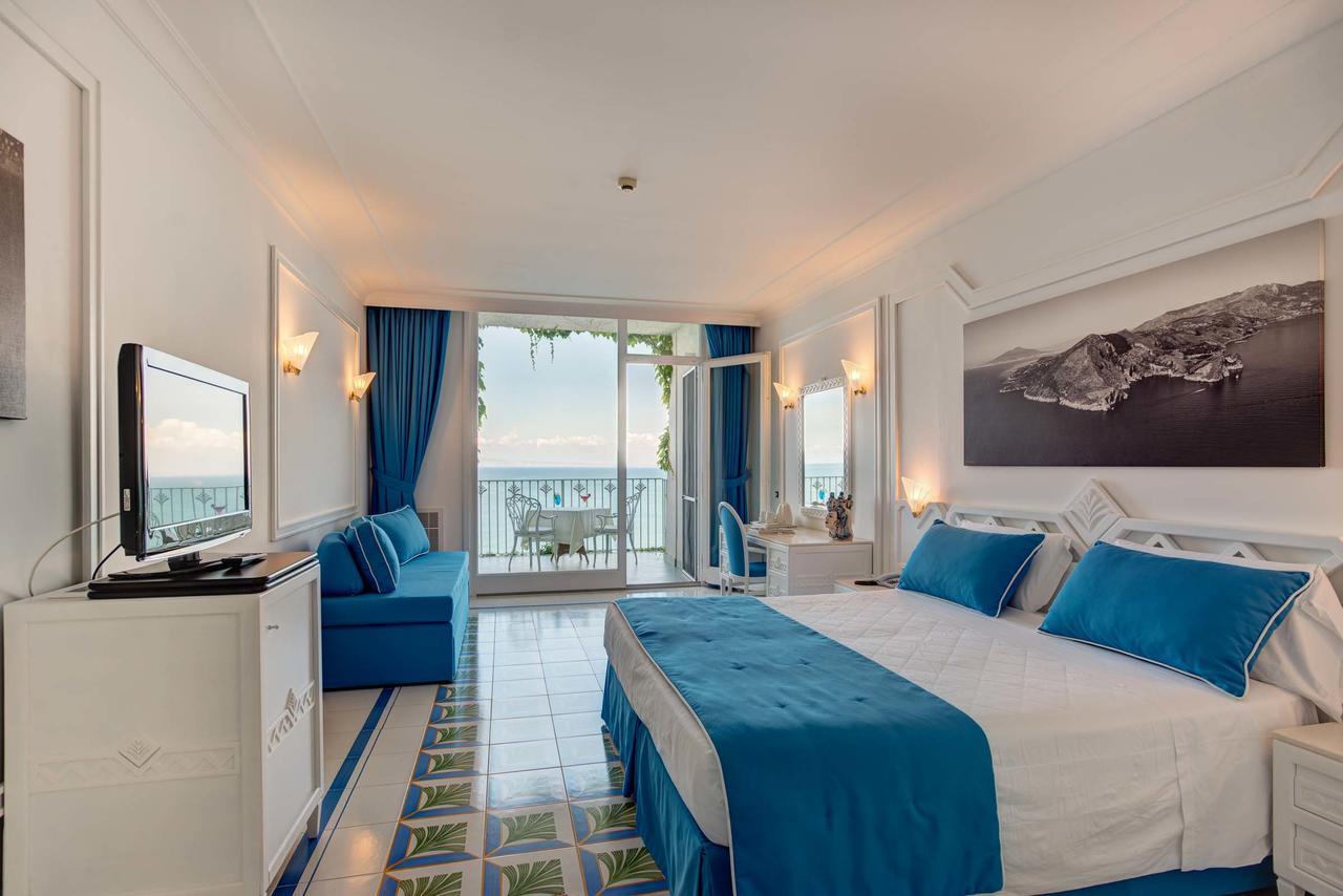 Deluxe Tweepersoonskamer met 1 of 2 Bedden en Uitzicht op Zee