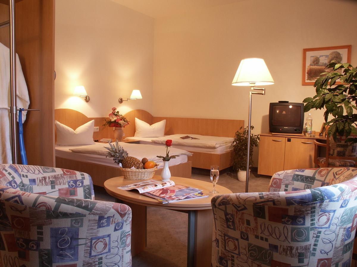Doppel- oder Zweibettzimmer