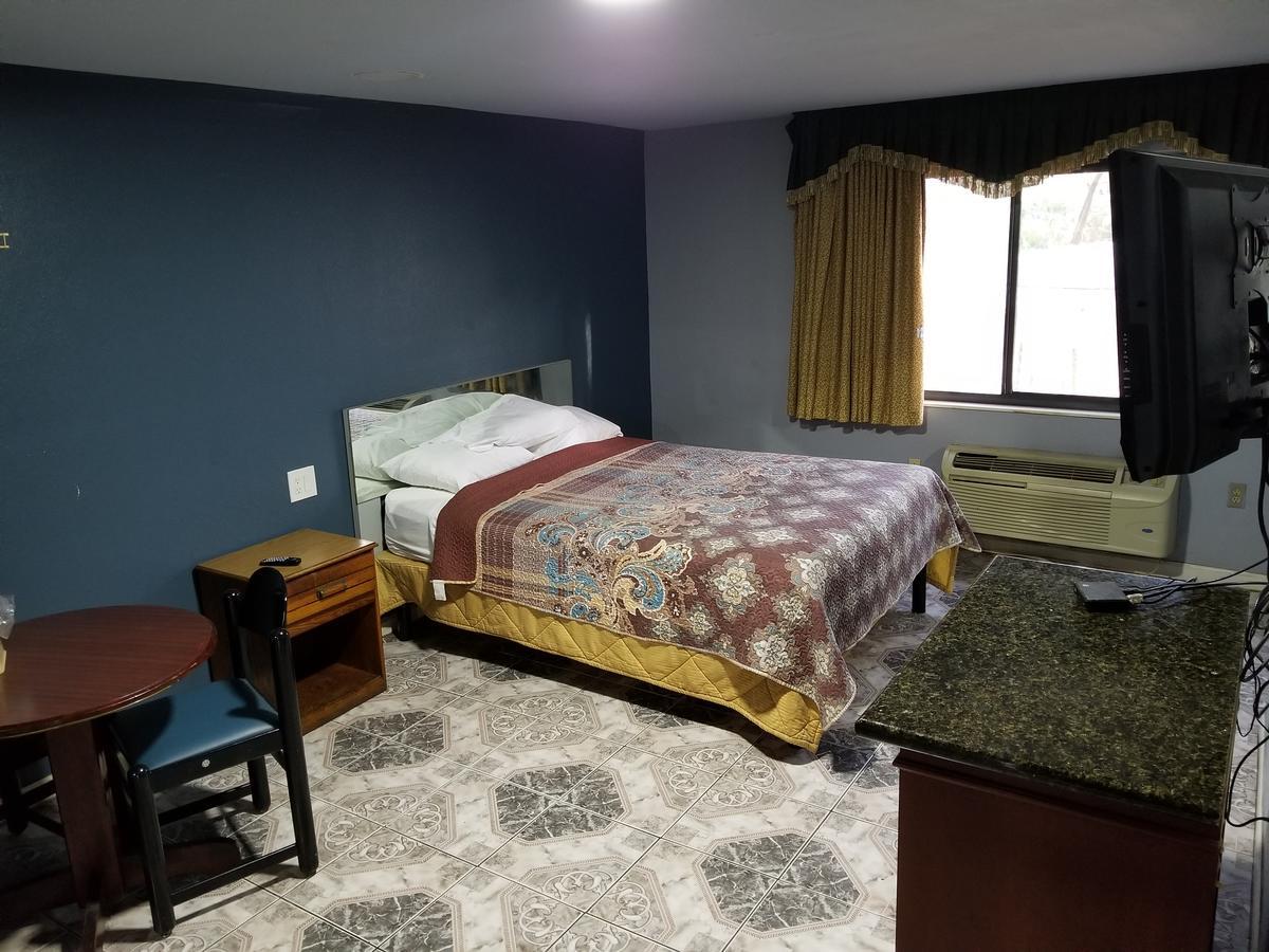 Queen Room,600981900:JPEG