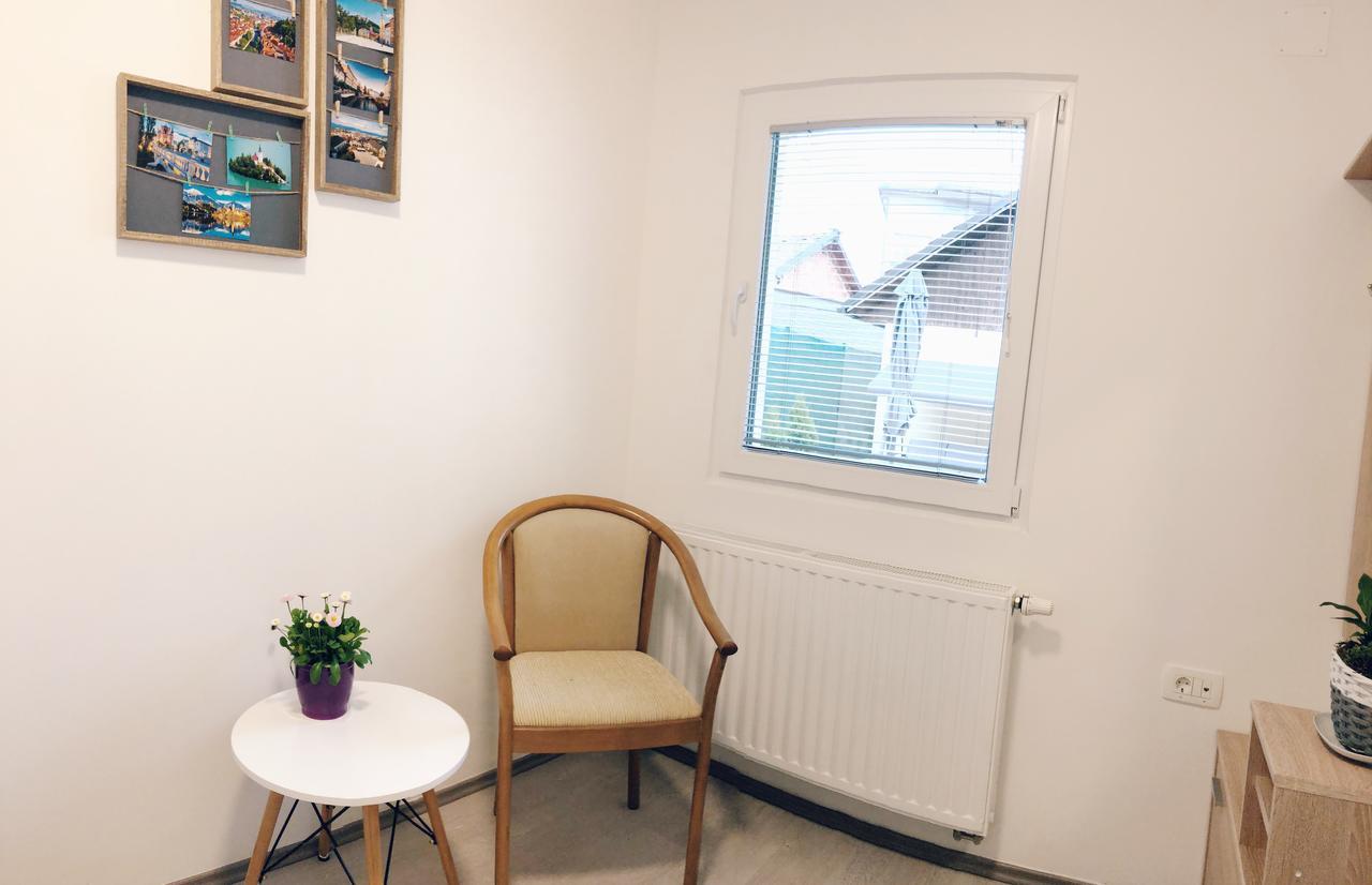 Kleines Einzelzimmer mit Gemeinschaftsbad