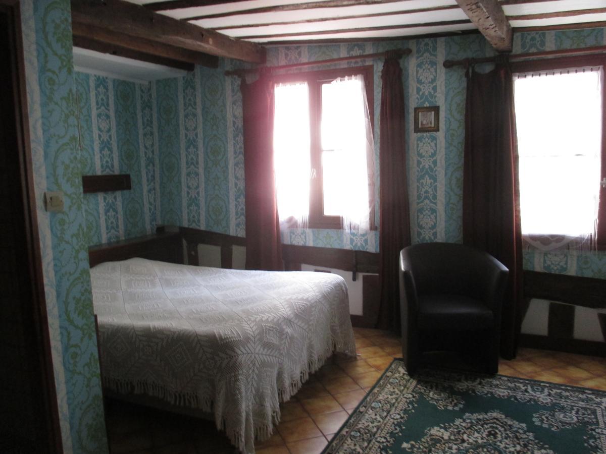 Doppelzimmer (Check-in nach 21:00 Uhr nicht möglich)