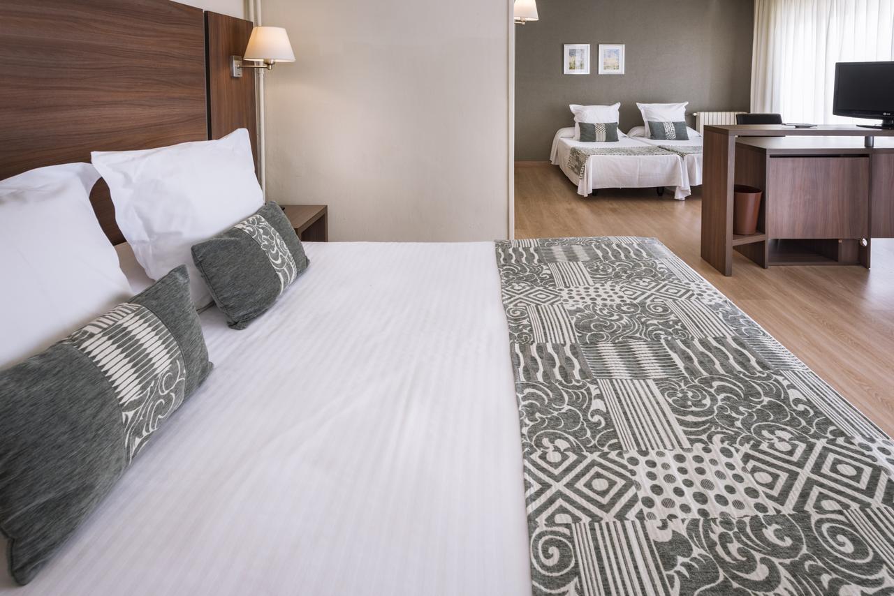 Chambre Familiale (2 Adultes et 2 Enfants)