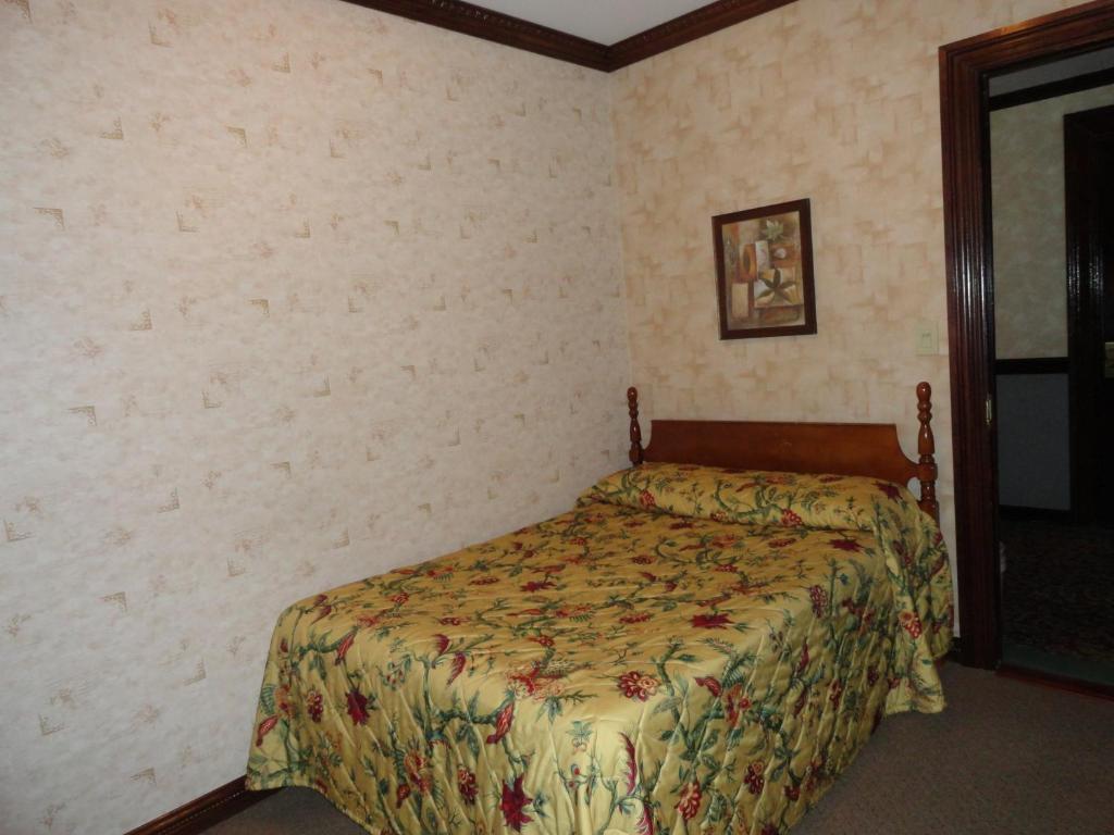 Queen Room,65866759:JPEG