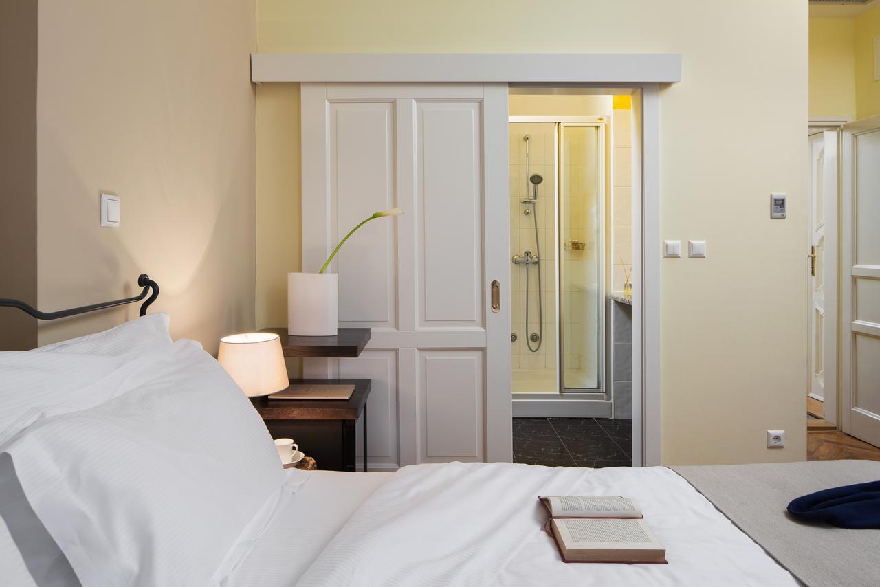Standard Double Room,664643376:JPEG