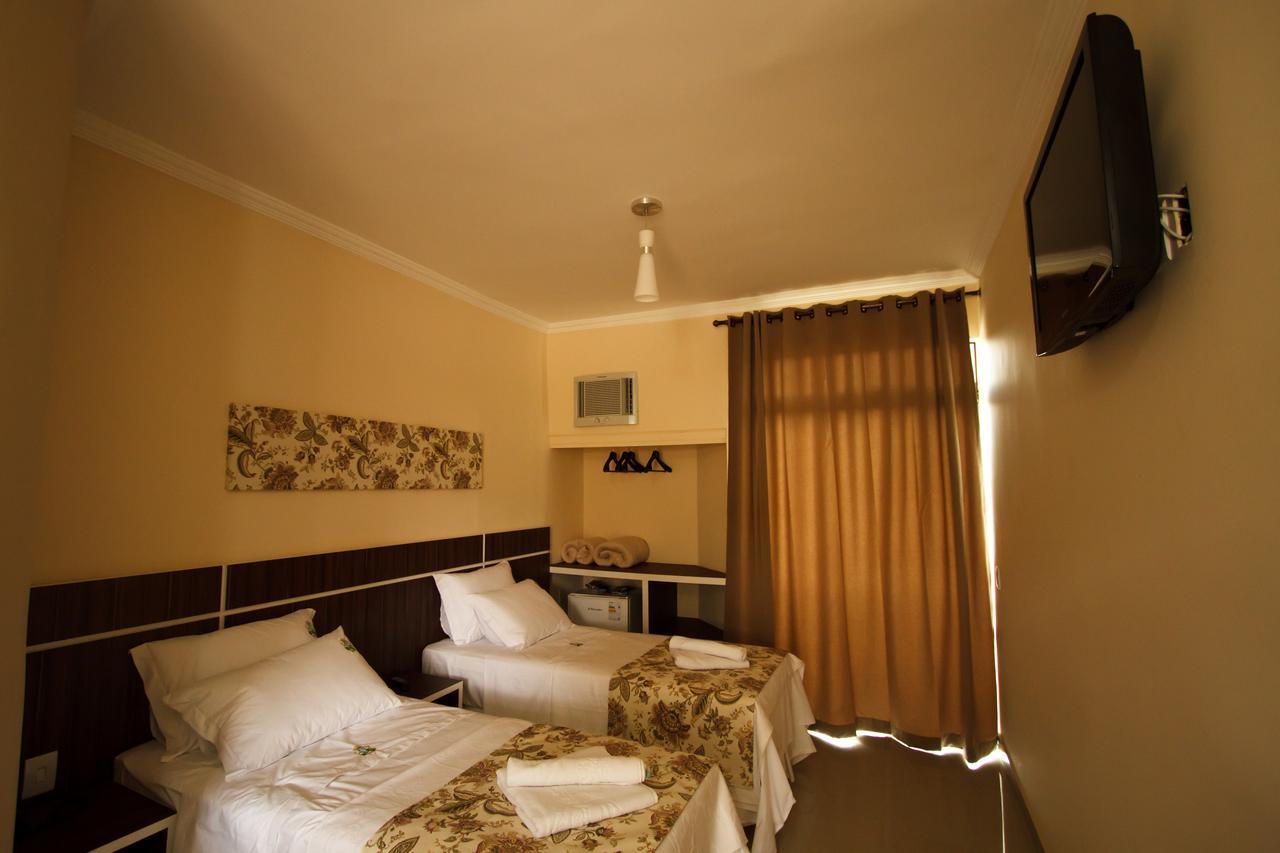Quarto Deluxe com Cama de Casal ou 2 de Solteiro