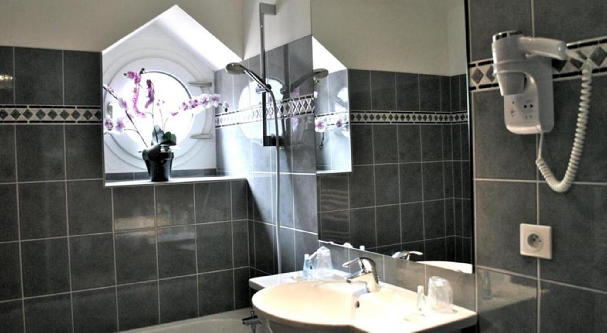 Suite Familiale 2 Chambres (4 Adultes)