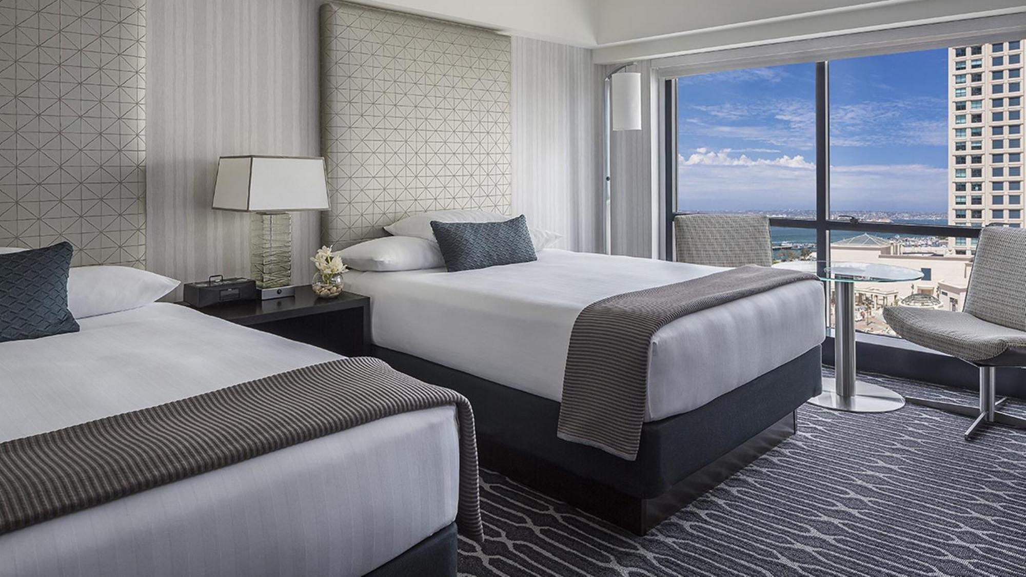 Double Room with Two Double Beds - Club Access,682985079:JPEG