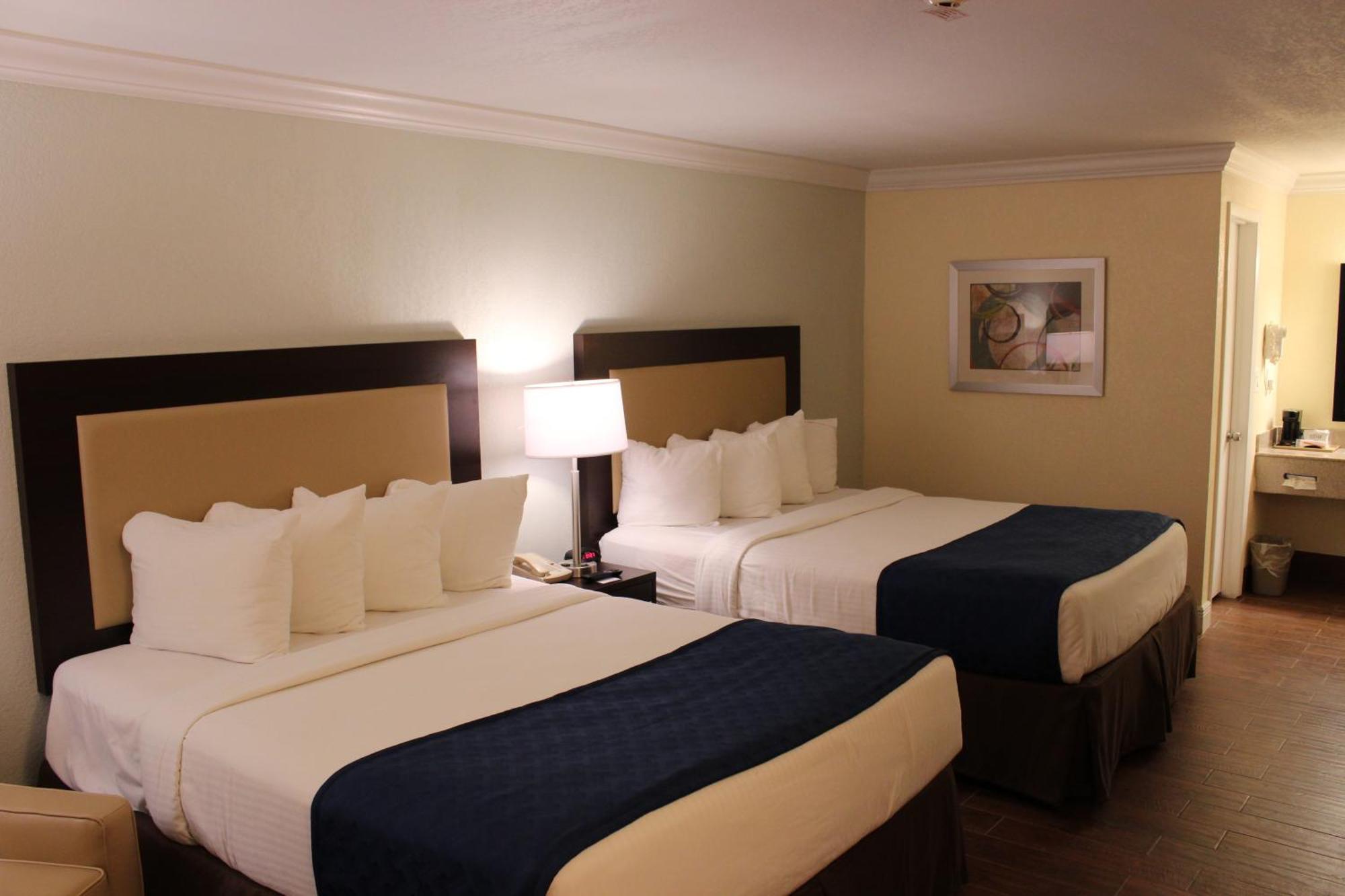 Premium Double Room Two Queen Beds,1211760691:JPEG