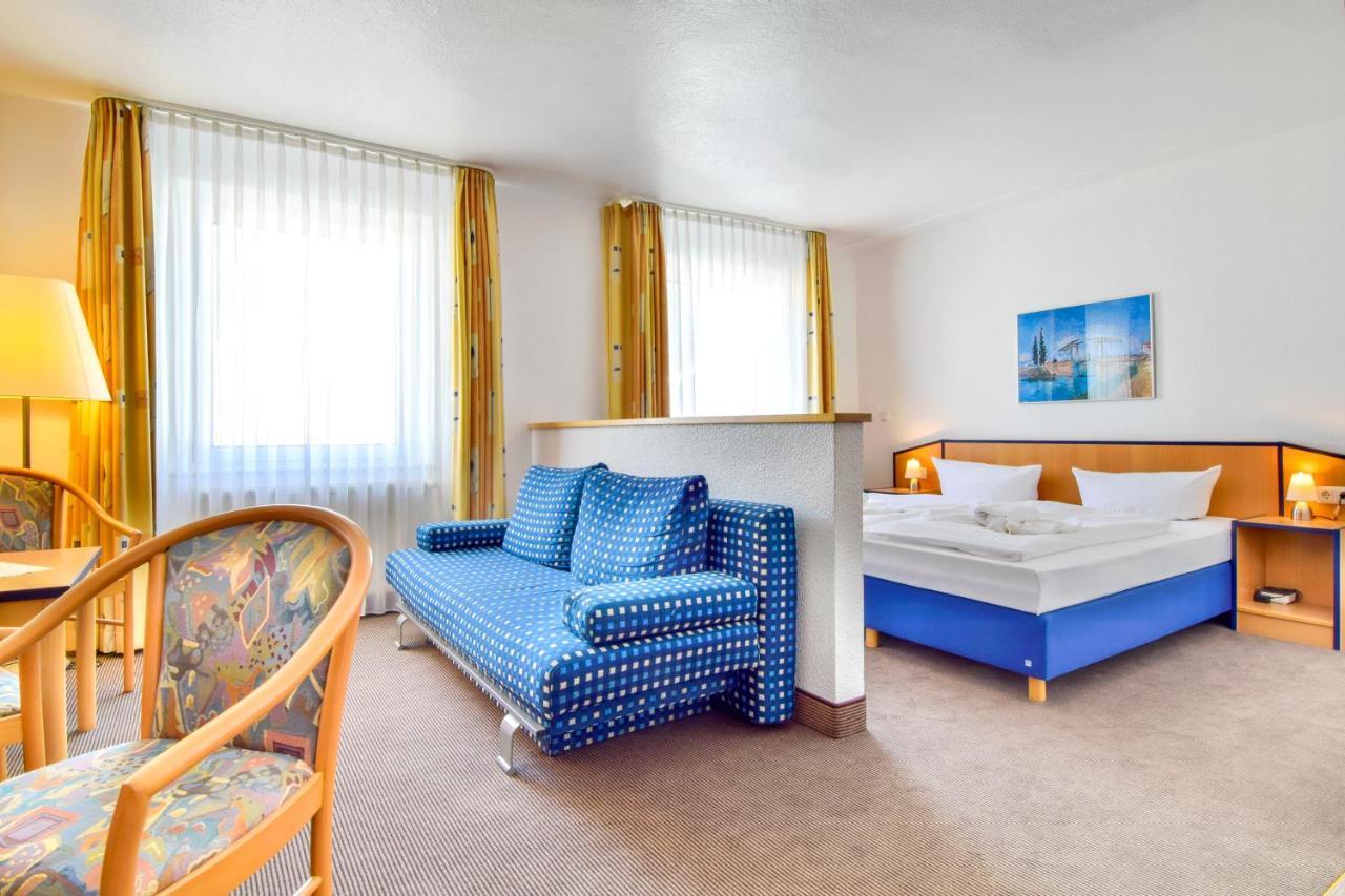 Triple Room,441285792:JPEG