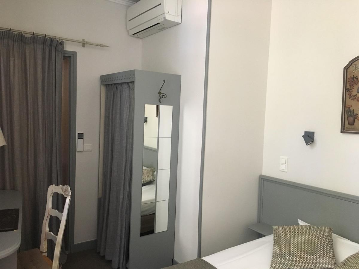 Chambre Double avec Toilettes Communes