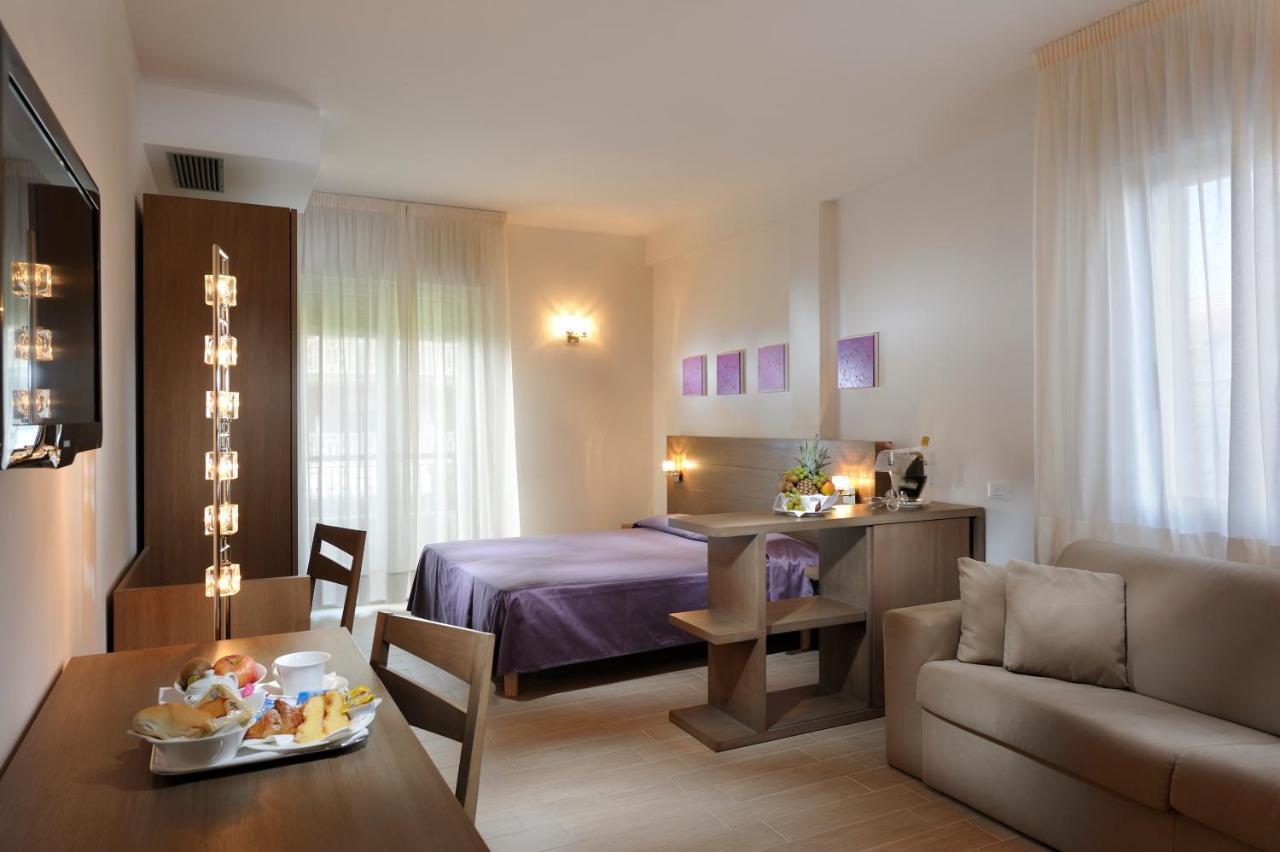 Junior Suite,696748320:JPEG
