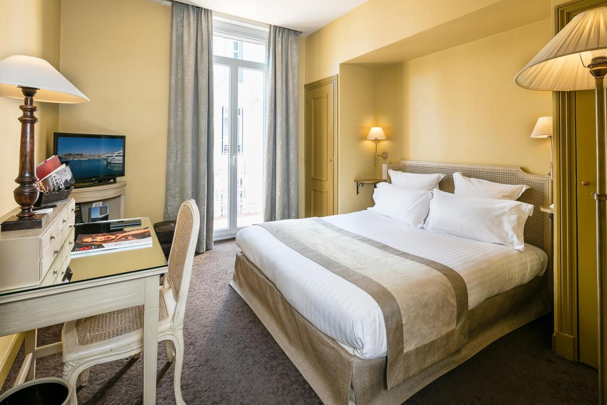 Chambre Supérieure (Dégustation de Vin Gratuite)