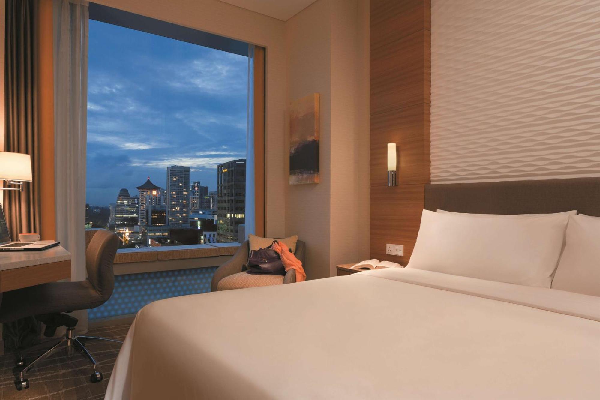 Chambre Lit King-Size Supérieure - Vue sur Ville