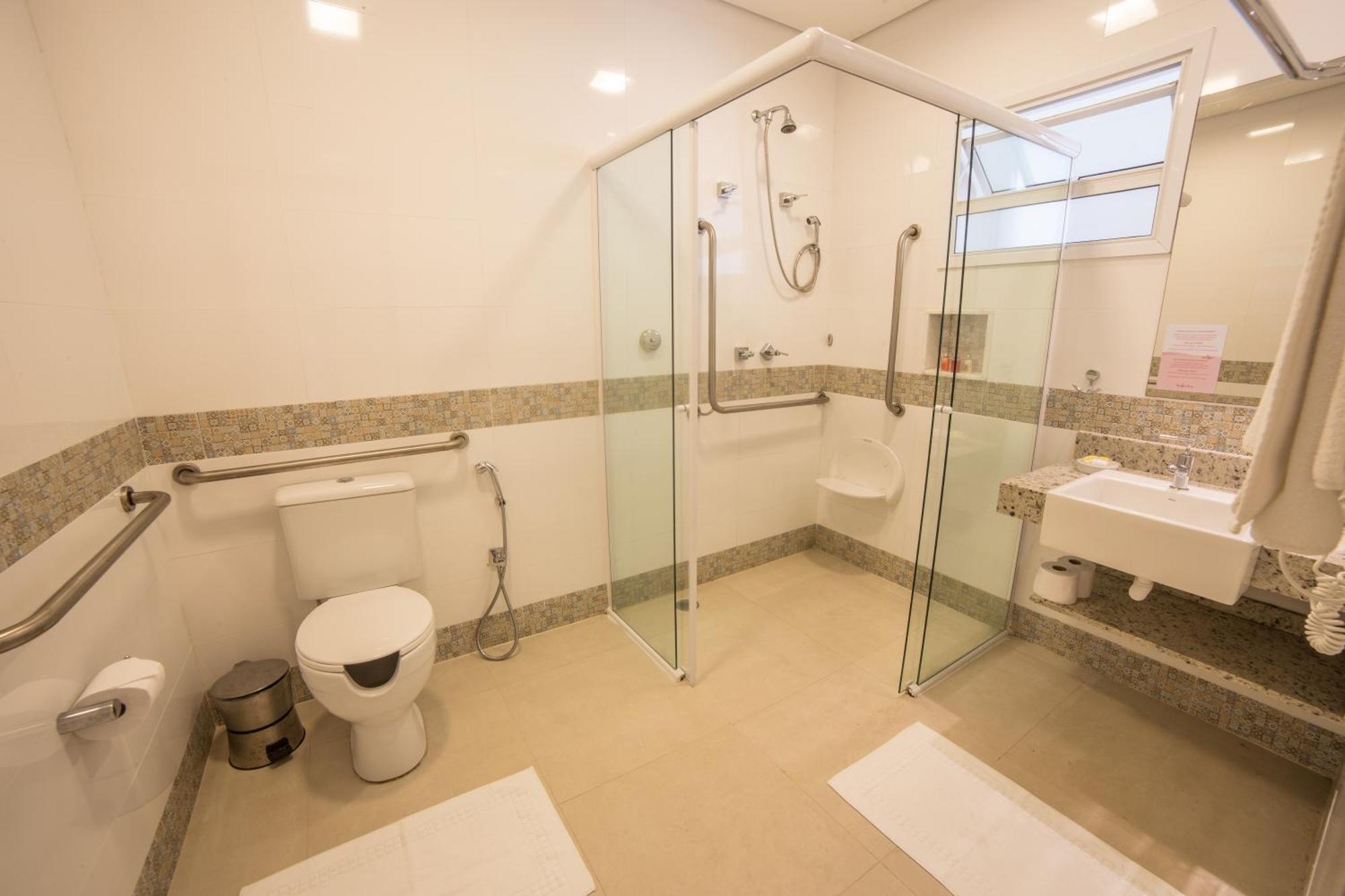 Quarto Luxo com Varanda