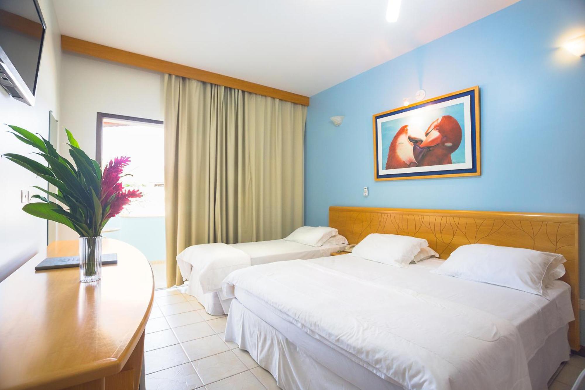 Quarto Triplo com Varanda