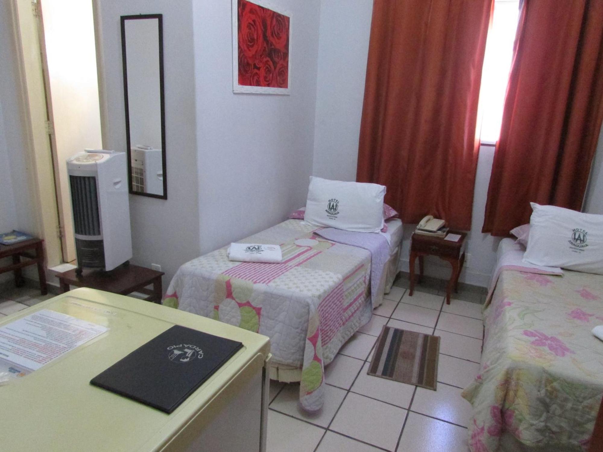 Quarto Triplo Básico
