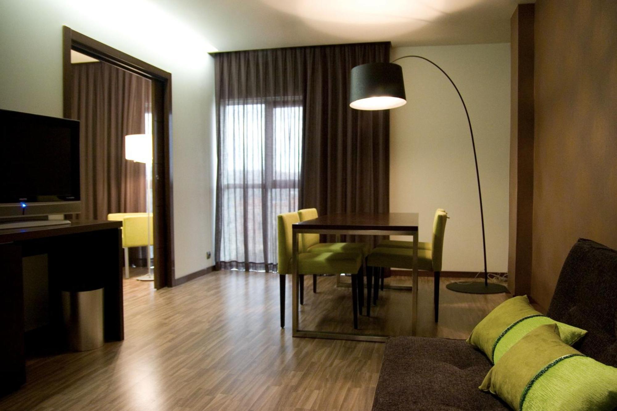 Suite (2 adultos + 2 niños)