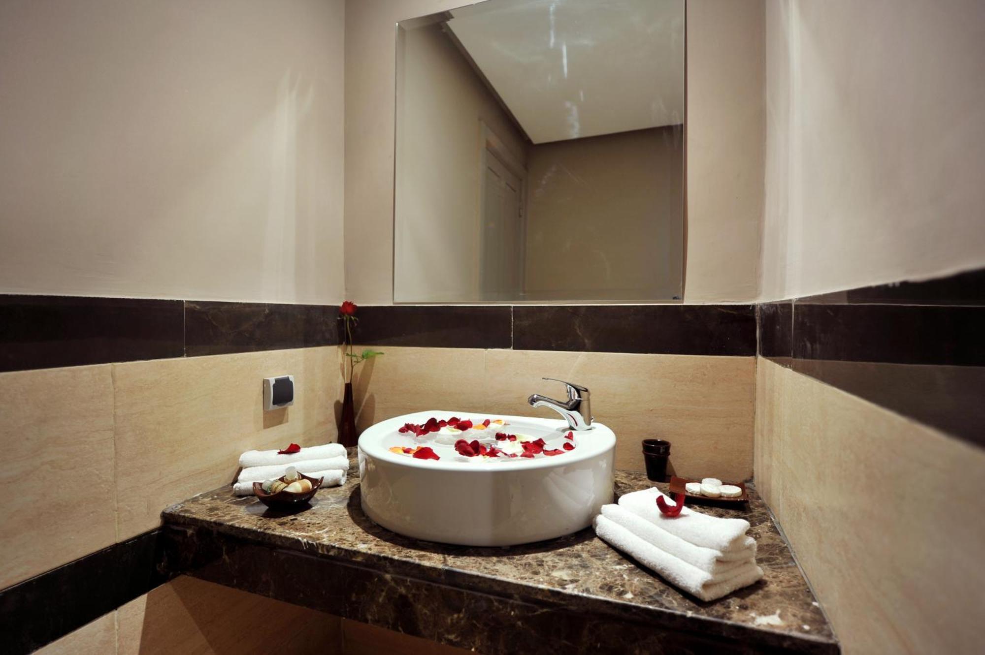Single Room,1276978888:JPEG