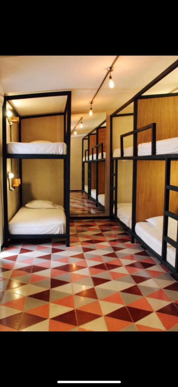 Female Dormitory Room,716239387:JPEG