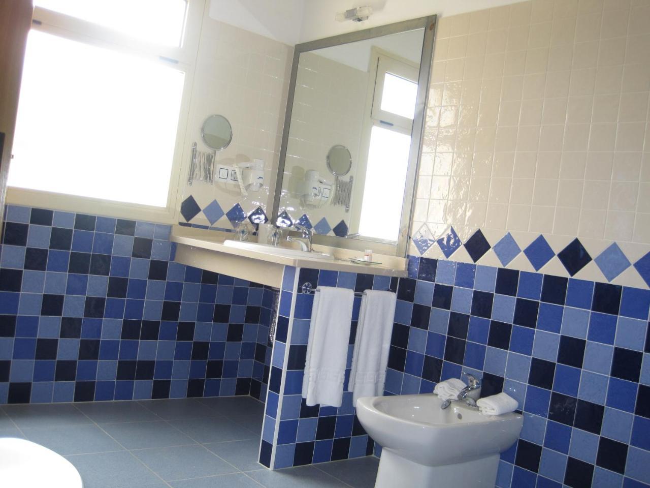 Triple Room,1589292930:JPEG