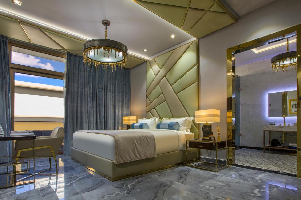 Portfolio Suite with Balcony,786182643:JPEG