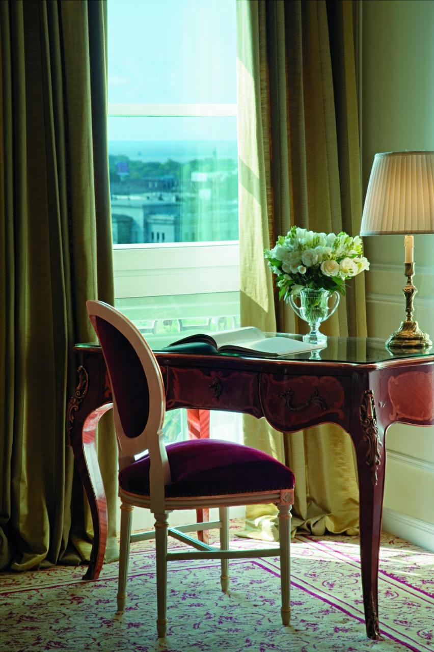 Deluxe Suite,798967386:JPEG