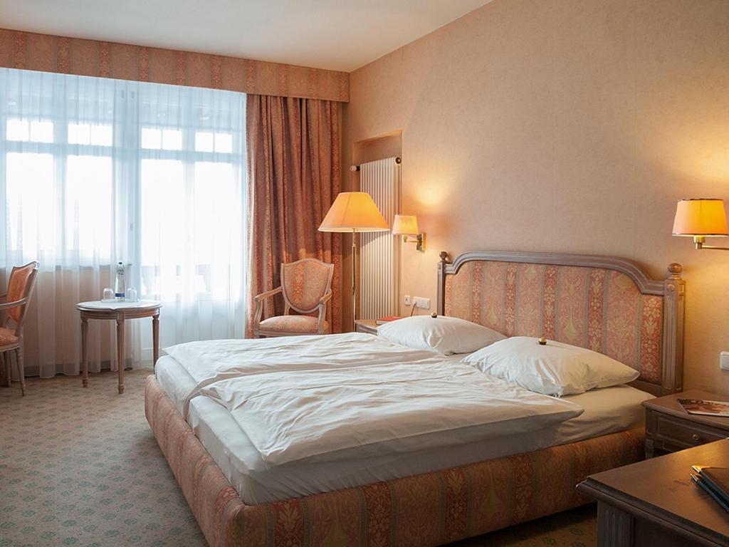 Doppelzimmer mit Balkon