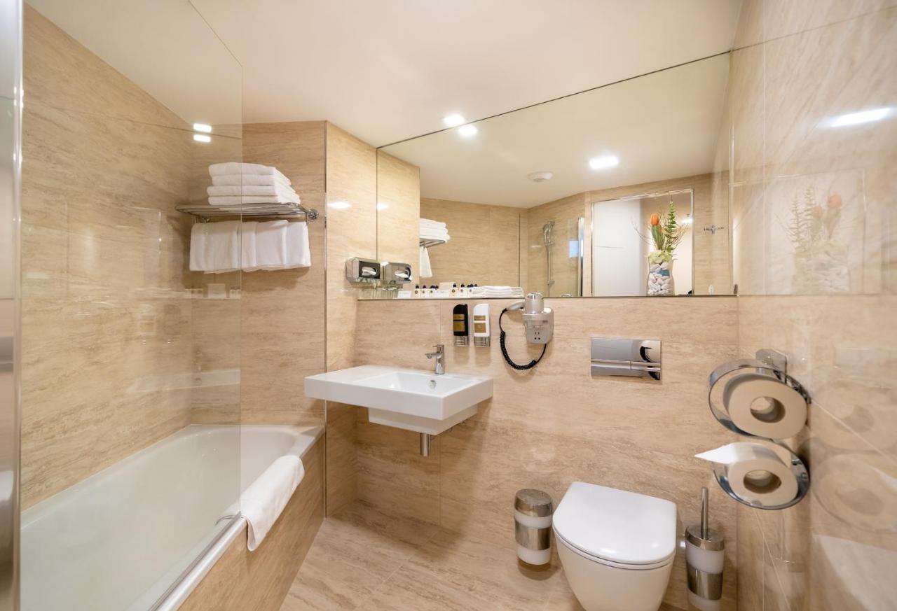 Dreibettzimmer