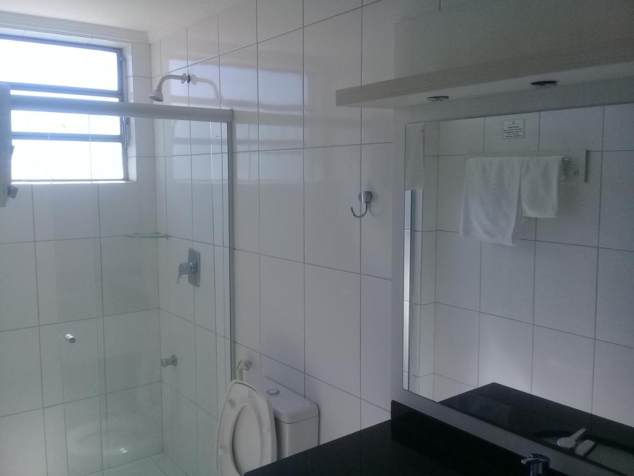 Quarto Triplo Standard com 3 Camas de Solteiro