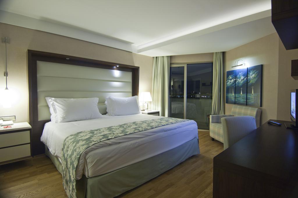 Deluxe Kamer met Zijdelings Uitzicht op Zee