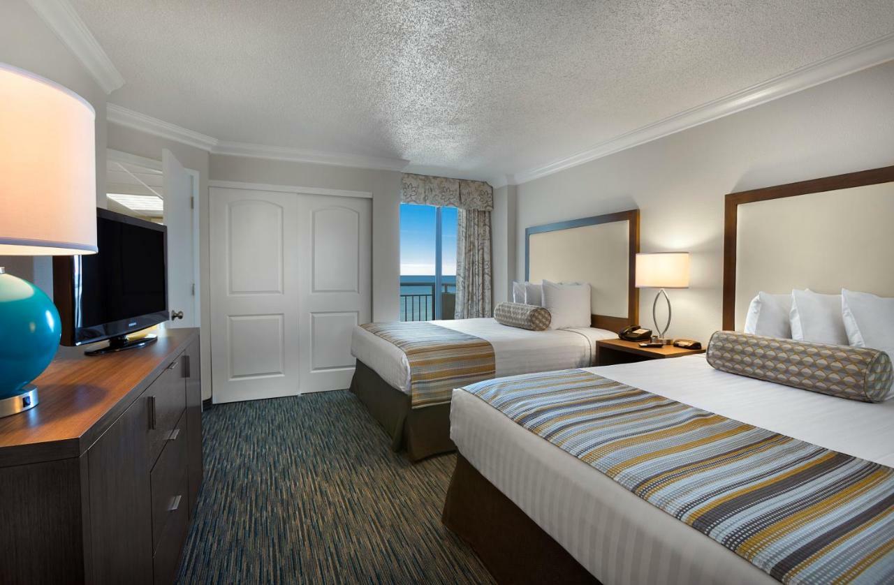 Premium Oceanfront One Bedroom Queen Suite-2 Queen Bed with 1 Double Wall Bed