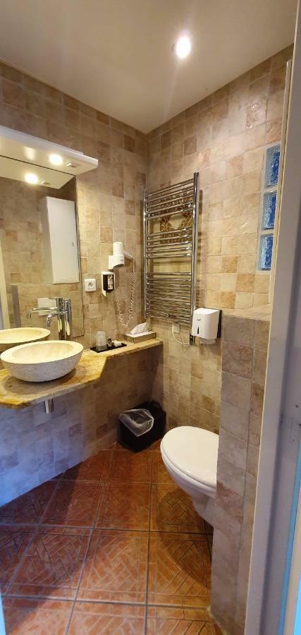 Chambre Double Premium avec Terrasse - Vue sur Patio Intérieur