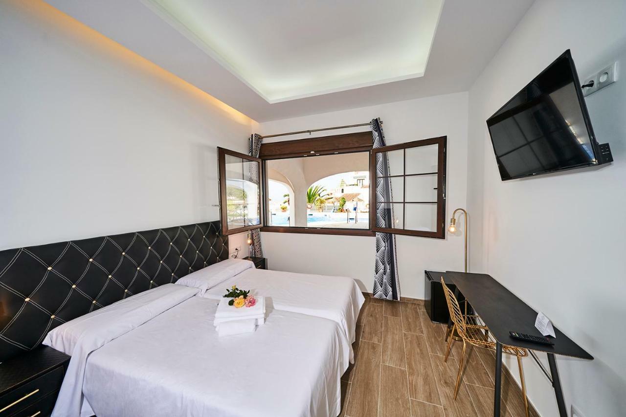 Triple Room with Pool View,830321153:JPEG