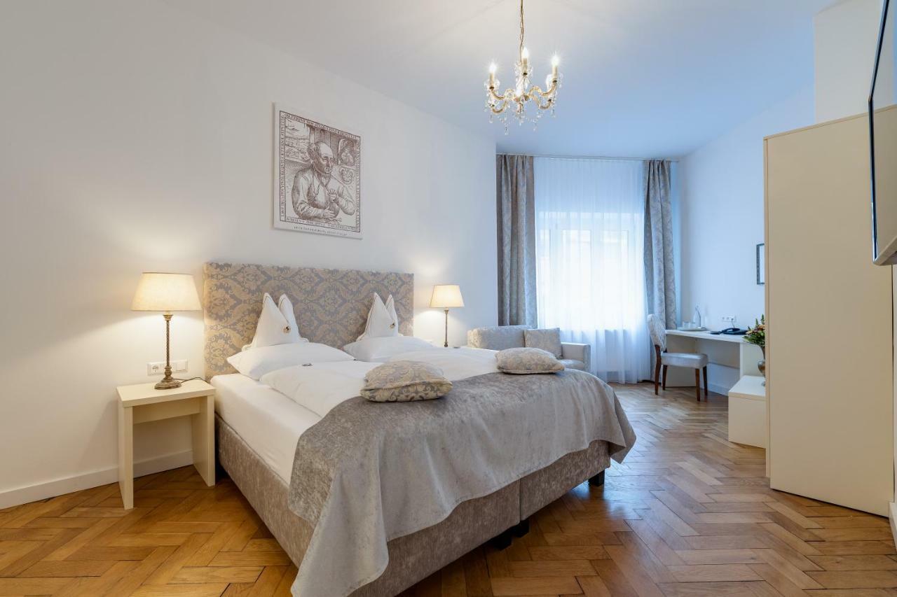 Dreibettzimmer
