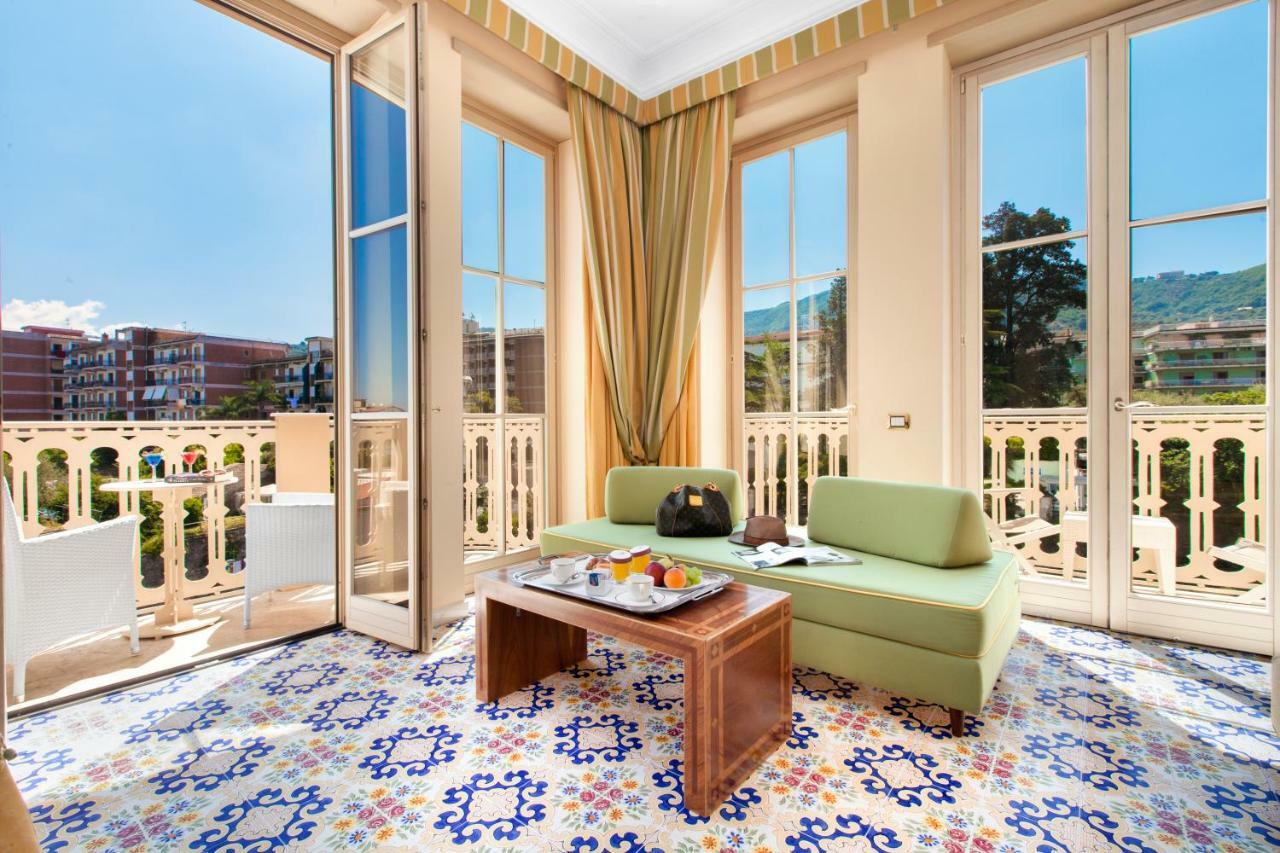 Junior Suite (2 Adults)