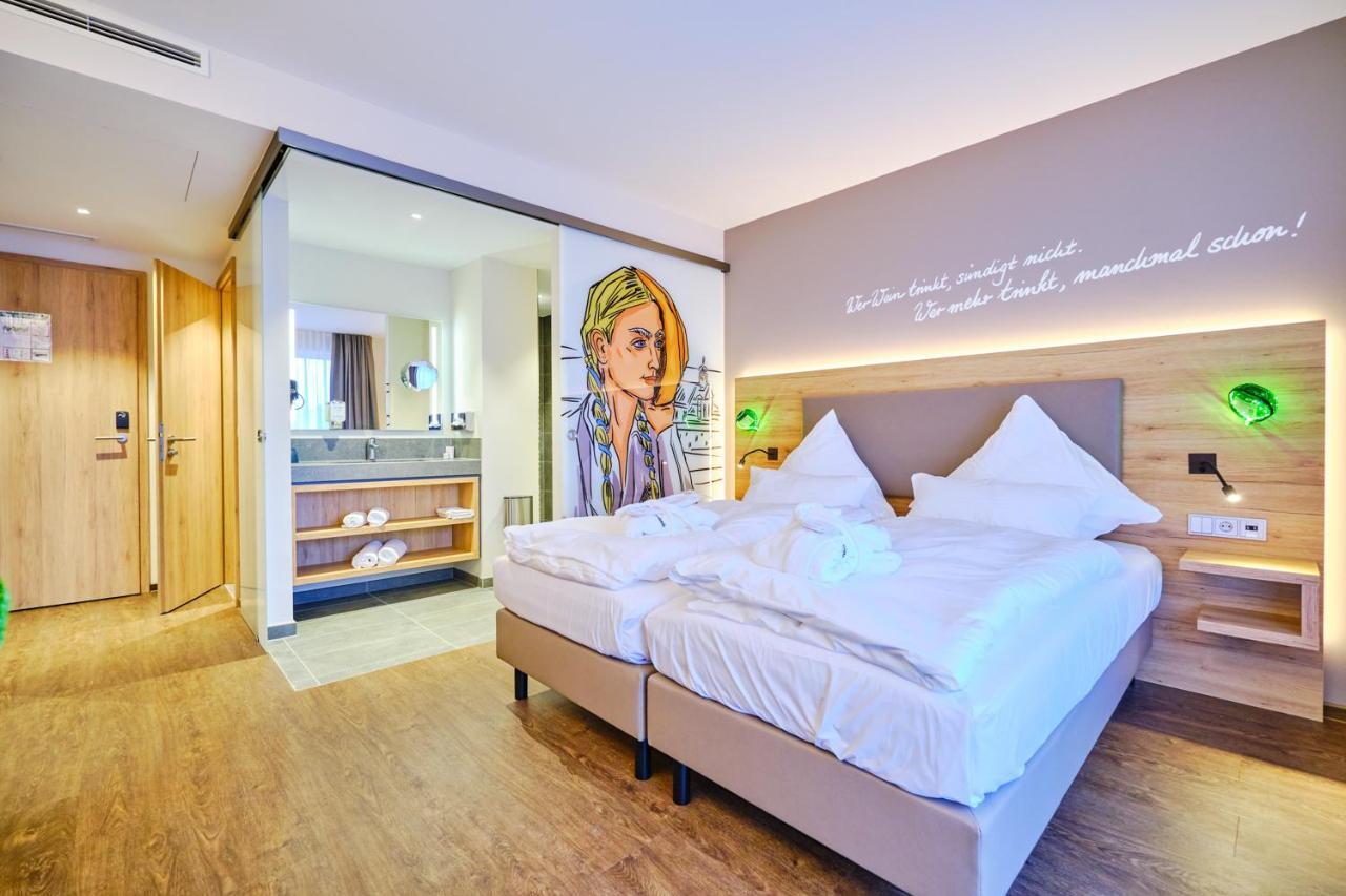 Double Room,960820153:JPEG