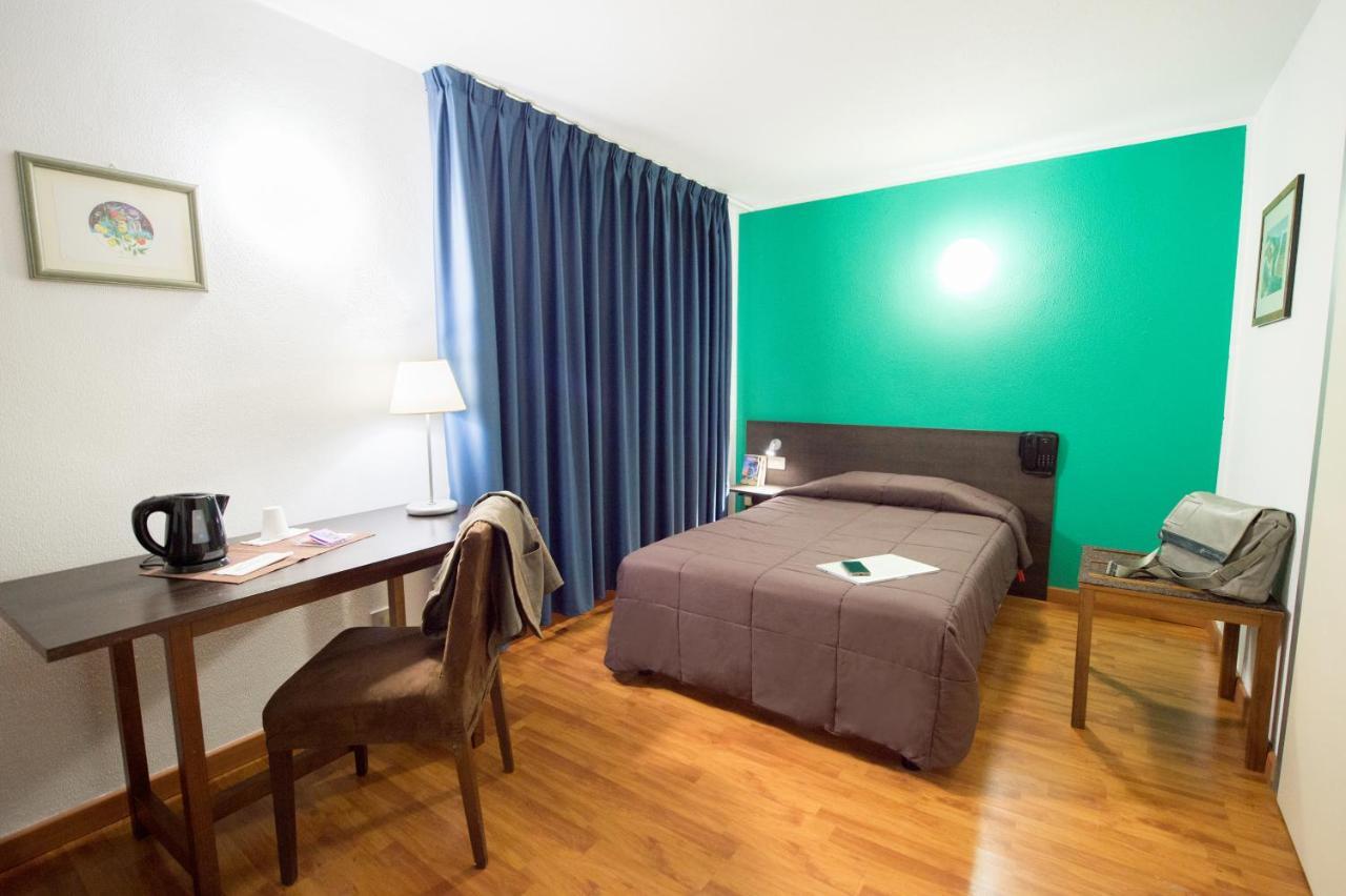 Standard Single Room,784419855:JPEG