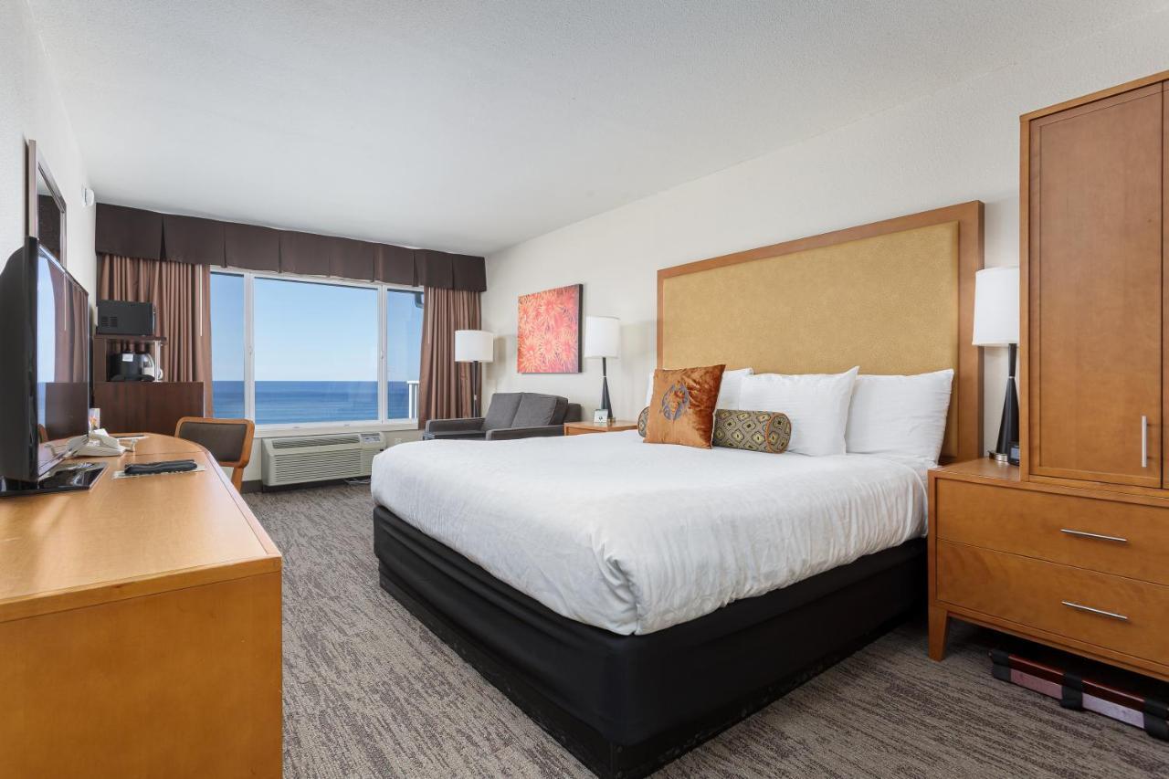 Deluxe King Studio Ocean Front View,944627851:JPEG