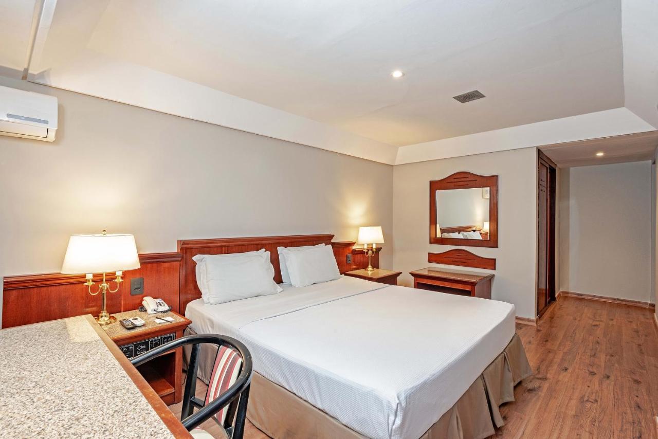 Quarto Duplo Standard